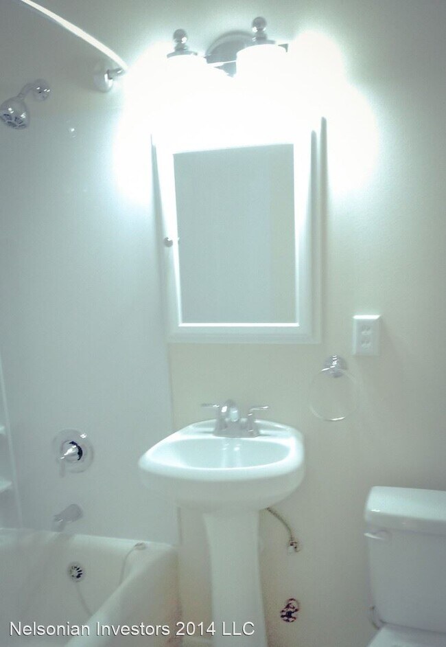 Building Photo - 2605-4409 44th Ave SW