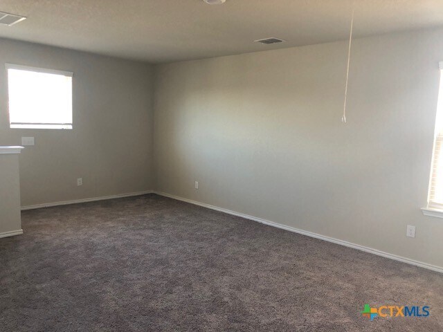 Building Photo - 2537 Ayers Dr