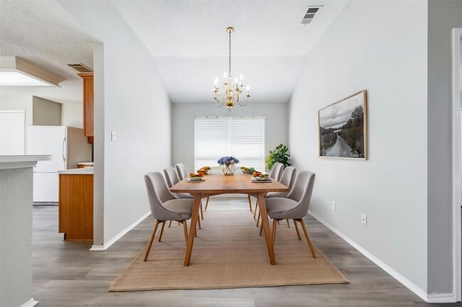 Building Photo - 6431 St Leonard Dr