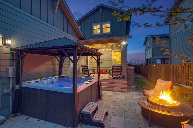 Building Photo - Large single family home in Central Park.