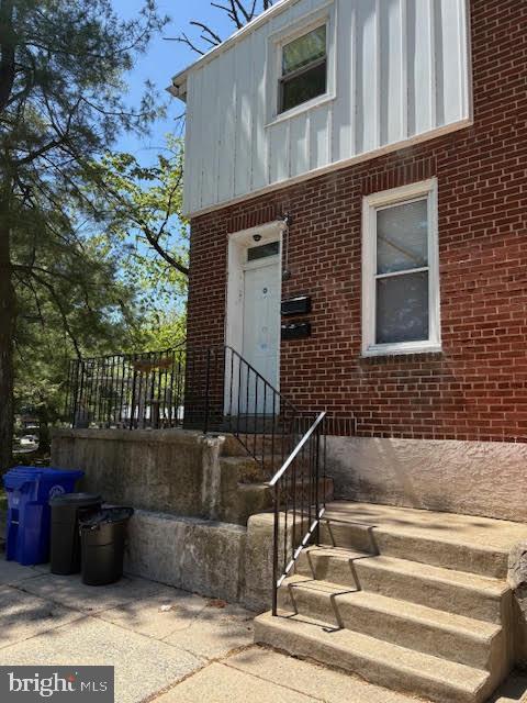 Primary Photo - 500 Upland Ave