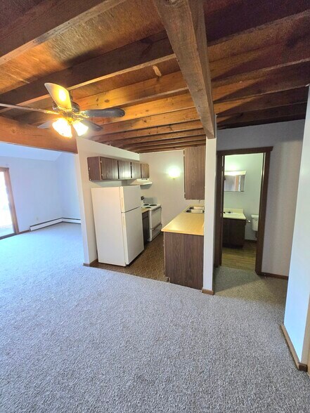 Building Photo - 9120 N Lima Rd