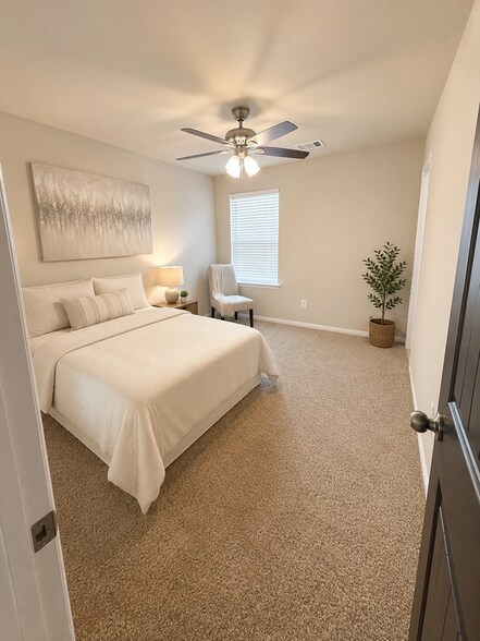 Building Photo - 2291 Raider Dr