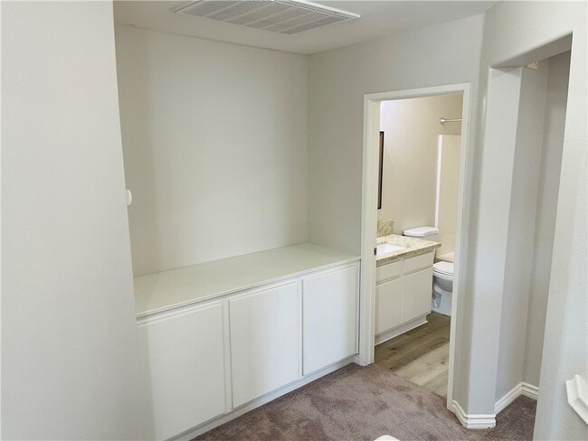 Building Photo - 26154 Williams Way