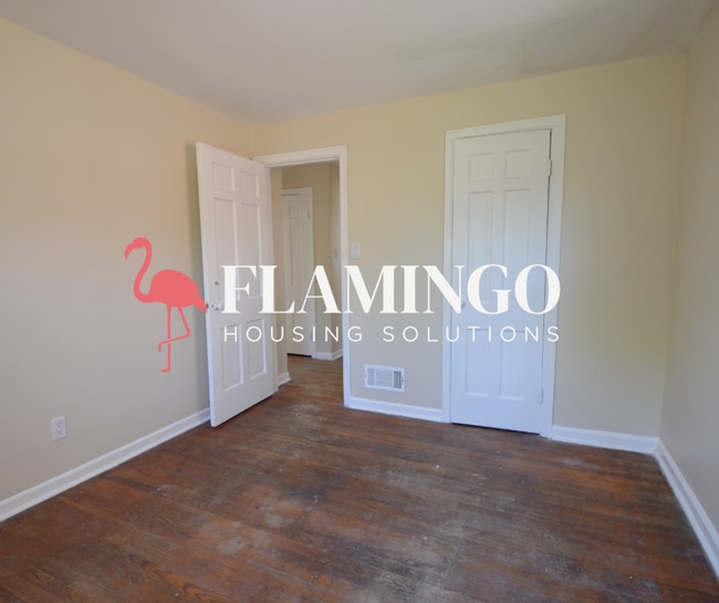 Building Photo - 2510 Catalpa Dr.