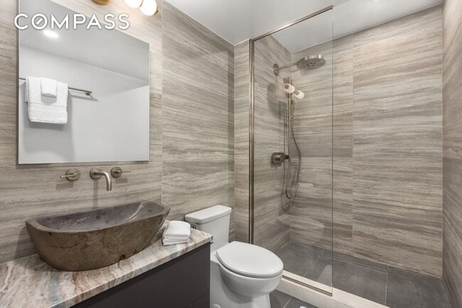 Building Photo - 53 W 85th St