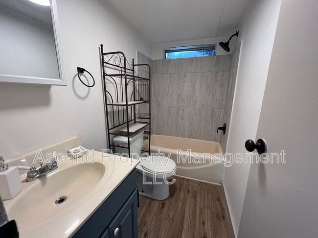 Building Photo - 65 El Fredda Ln