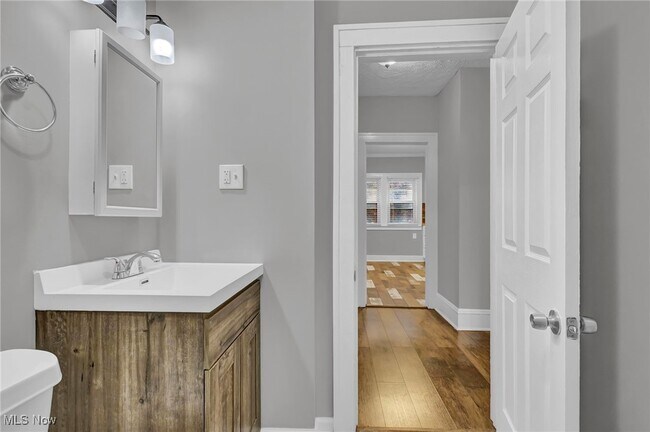 Building Photo - 3234 Euclid Heights Blvd