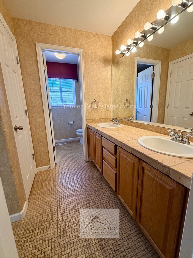 Building Photo - 3972 Diamond Ridge View
