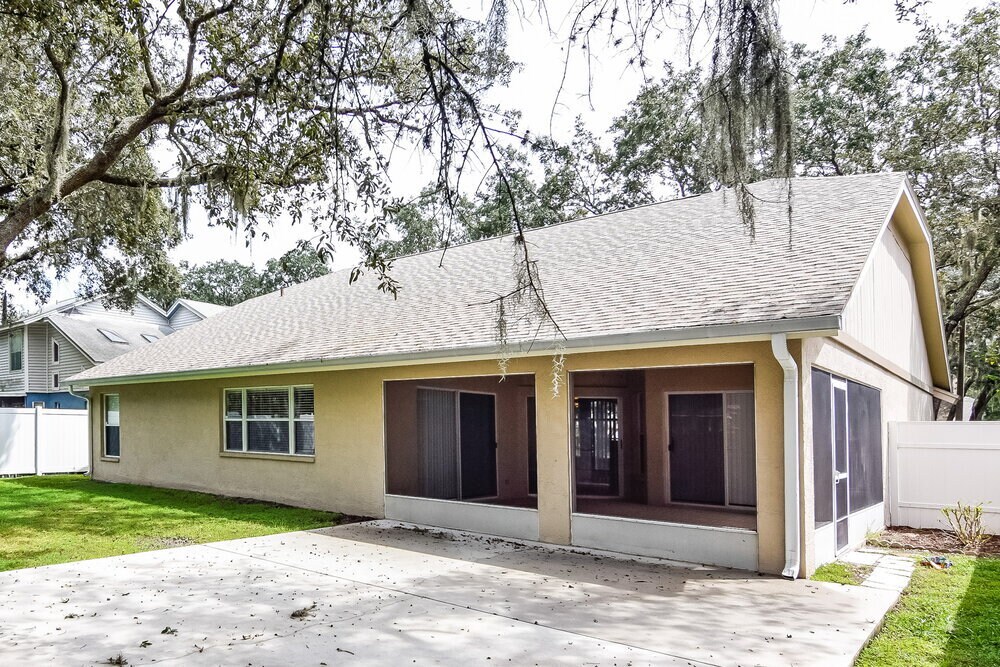 Building Photo - 2212 Kenwick Dr