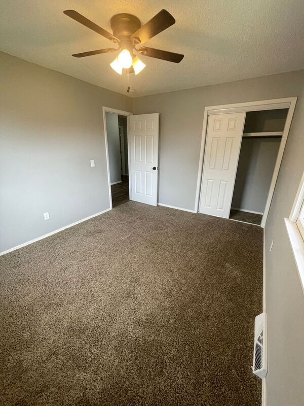 Building Photo - 2556 W Cardinal St