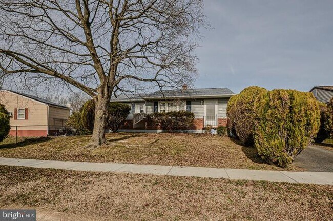 Building Photo - 25 Charring Ln