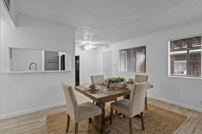 Building Photo - 11002 Hammerly Blvd