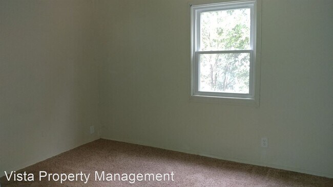 Building Photo - 3 br, 1 bath House - 149 Duxbury Rd