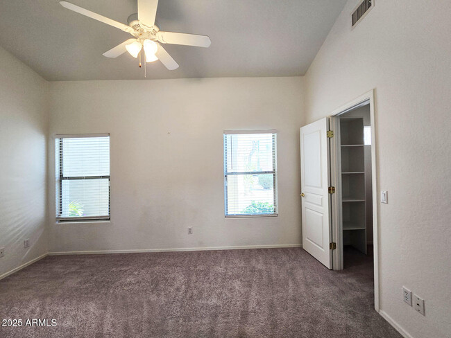 Building Photo - 6510 S Hazelton Ln