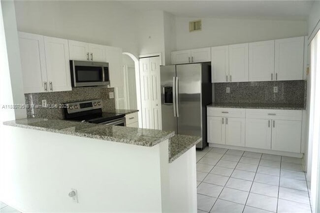 Building Photo - 15770 SW 84th Terrace