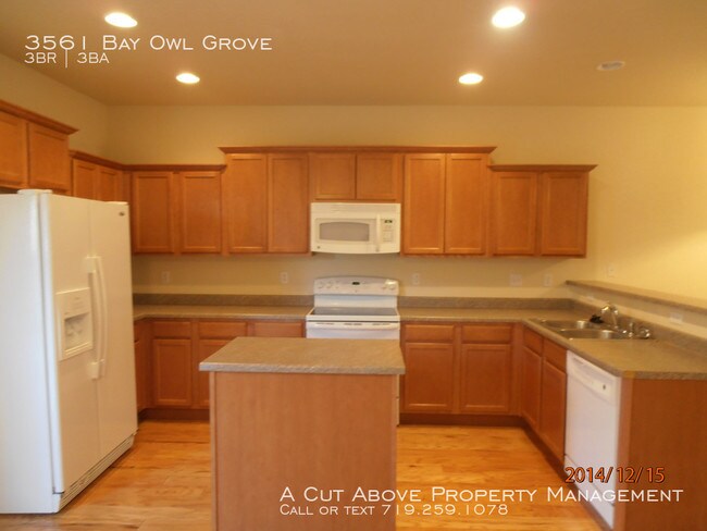 Building Photo - 3 Bedroom at Soaring Eagles Townhomes