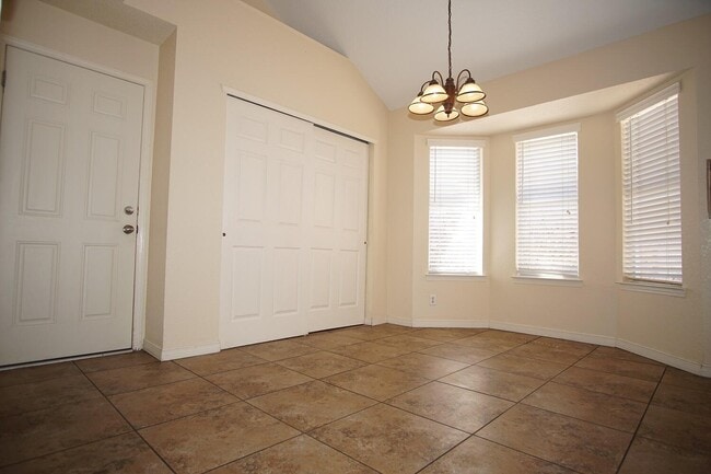 Building Photo - 2045 Pueblo Nuevo Cir