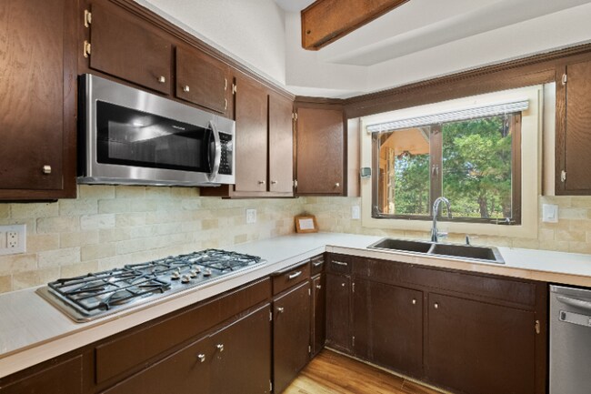 Building Photo - 11130 Burgess Ln