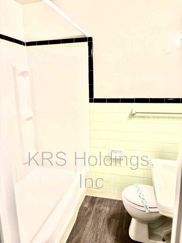 Building Photo - 5427 Remuda Dr