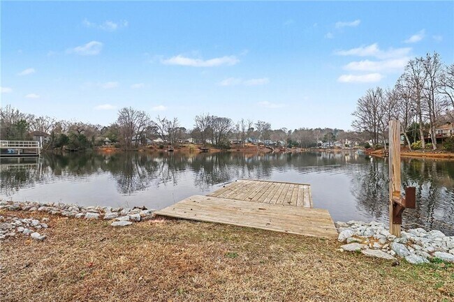 Building Photo - 2752 Inverloch Cir