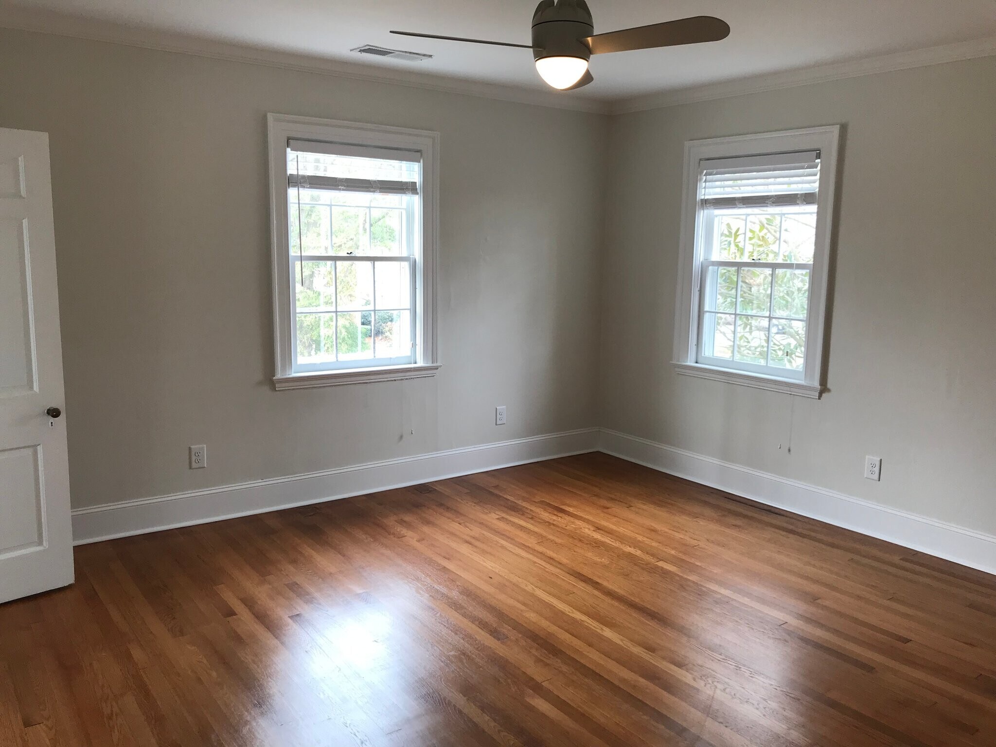 Building Photo - 208 Watts St