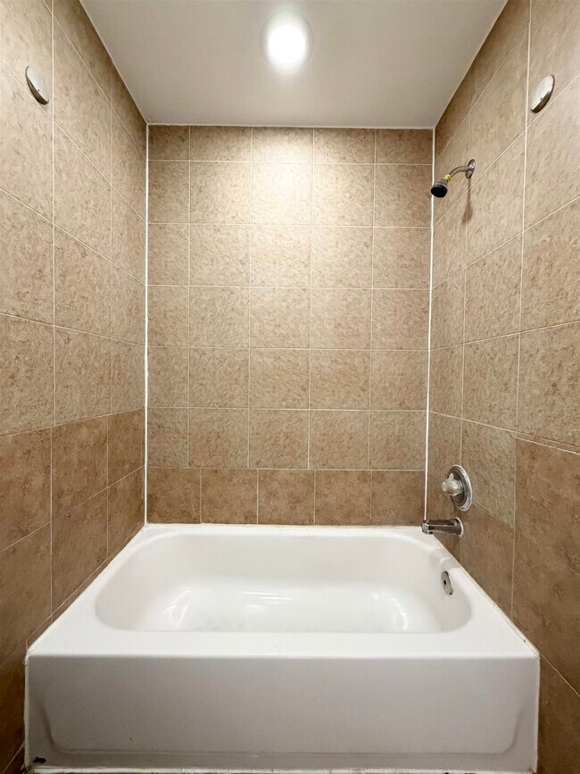 Building Photo - 11111 Revilla Dr