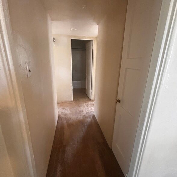 Building Photo - 1214 S Wilson St