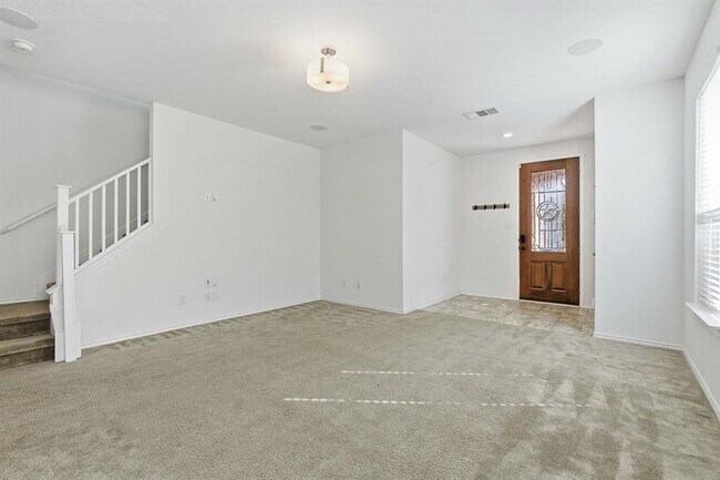 Building Photo - 13812 Virtue St