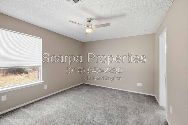 Building Photo - 3119 S 130th E Pl