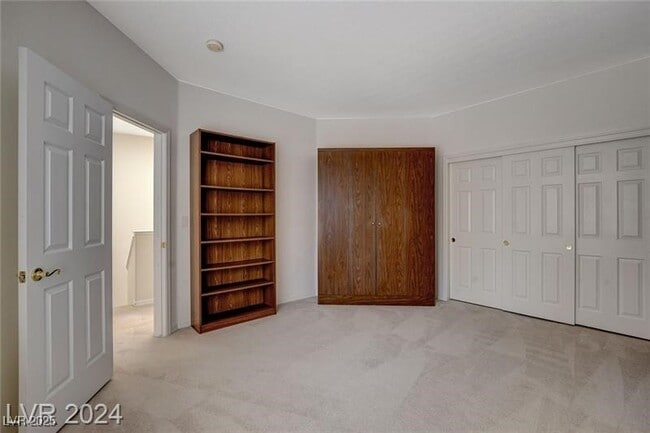 Building Photo - 9420 San Laguna Ct