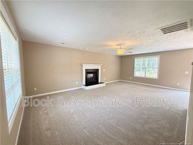 Building Photo - 42 Grayson Pl