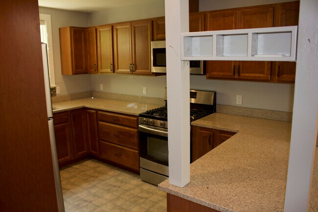 Building Photo - 119 Jewell Ct