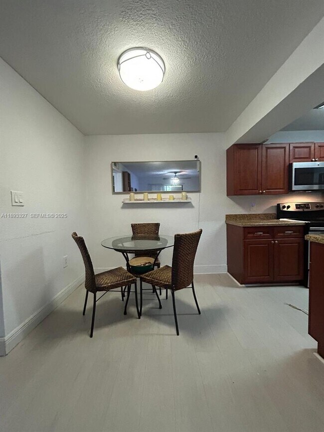 Building Photo - 15551 SW 104th Terrace