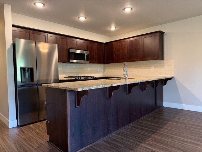 Building Photo - 16825 Chula Vista Ave