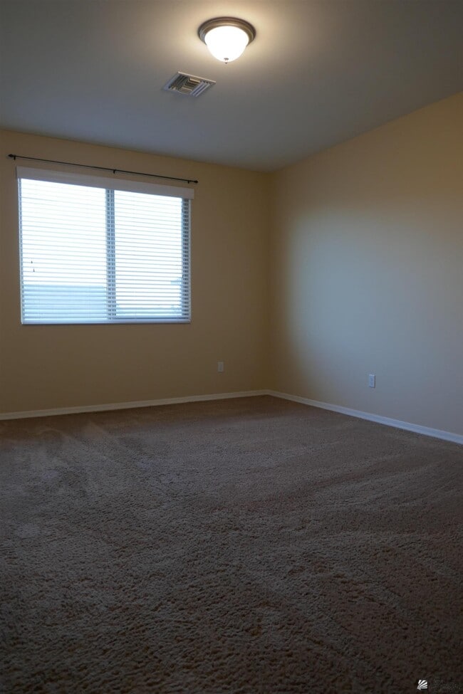 Building Photo - 6549 E 35th Pl