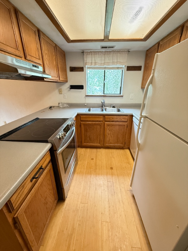 Building Photo - 6262 Willow Ln