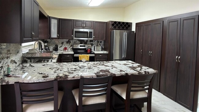 Building Photo - 1530 SW 138th Ave