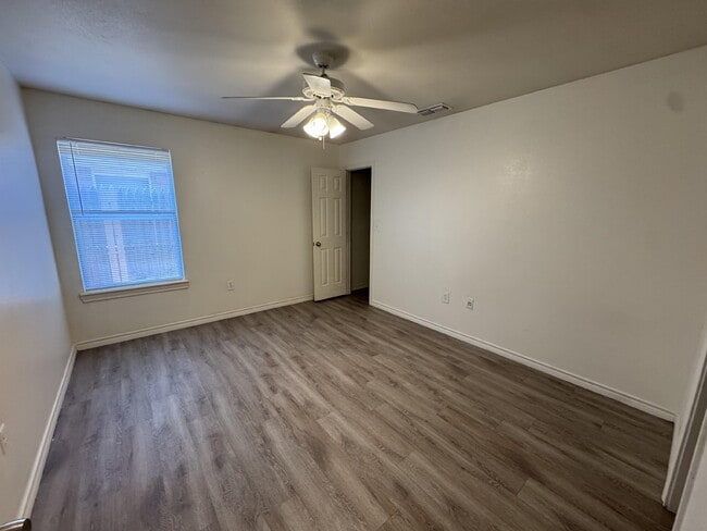 Building Photo - 5404 Marshall St