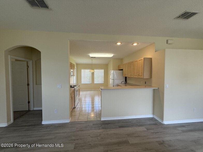 Building Photo - 14501 Silversmith Cir