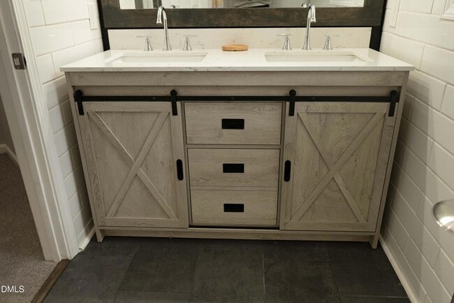 Building Photo - 6001 Brown Swiss Way