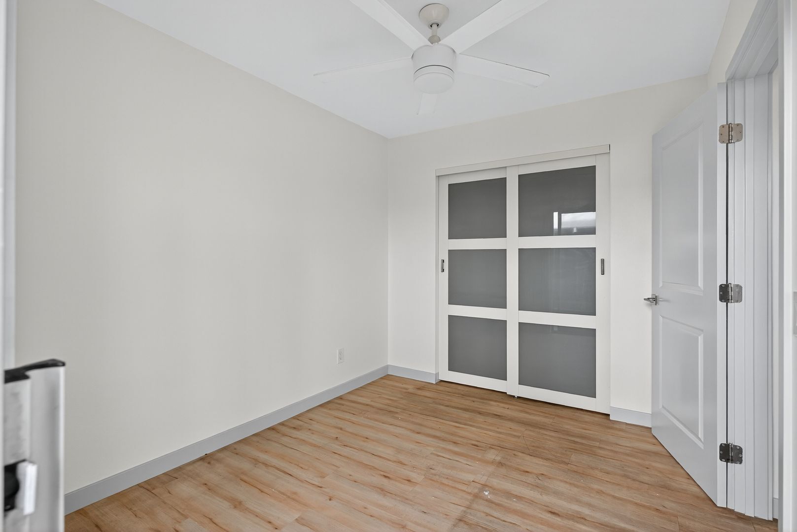 Building Photo - 921 Alamitos Ave