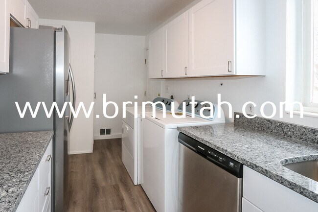 Building Photo - 5856 S 157 W