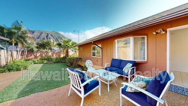 Building Photo - 662 Kalanipuu St