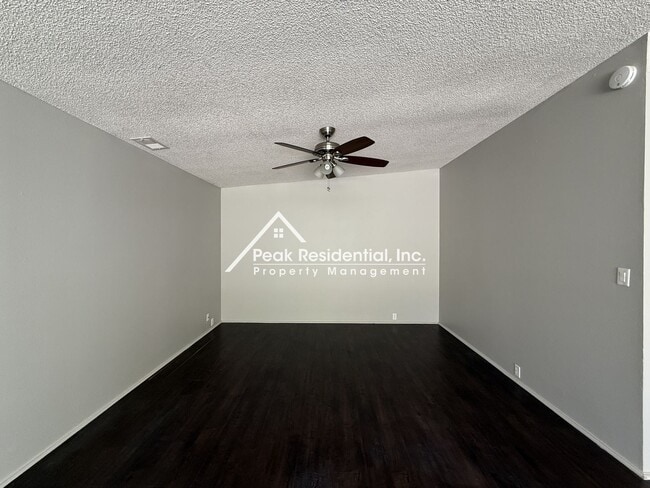 Building Photo - Mid-Century Modern 3bd/2ba Near Madison & ...