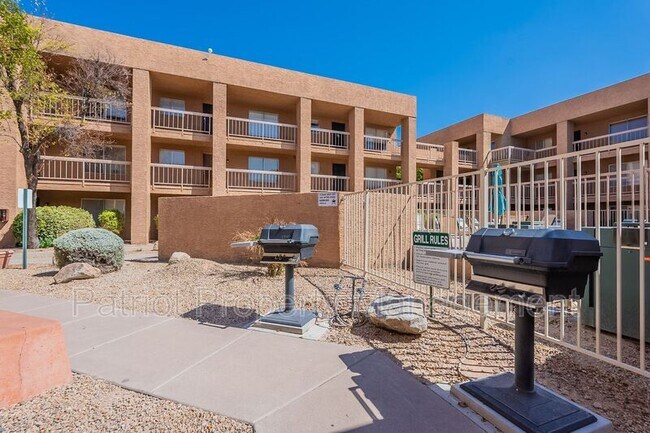Building Photo - 7494 E Earll Dr
