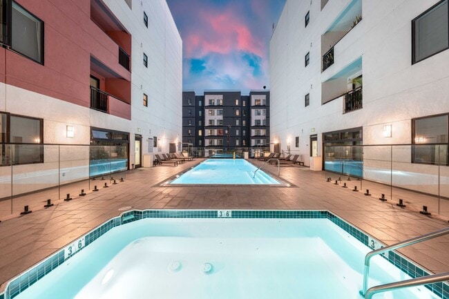 Building Photo - 1234 Wilshire Blvd