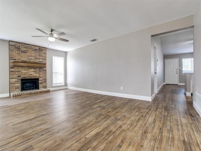 Building Photo - 1419 Willow Run Dr