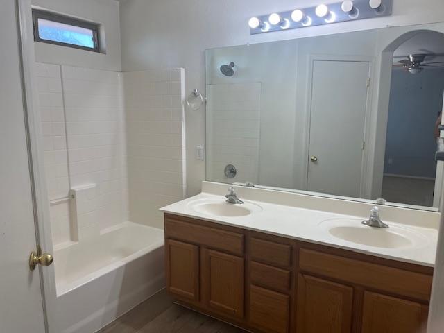 Building Photo - 9428 S 35th Glen