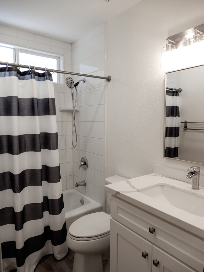 Remodeled Bathroom - 73515 Catalina Way